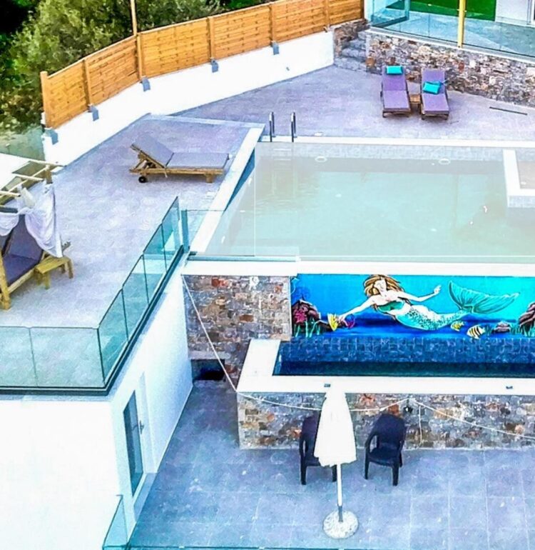 Pool deck loungers